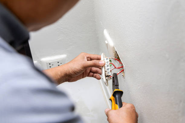 Best Local Electrician Companies  in Shenandoah Heights, PA